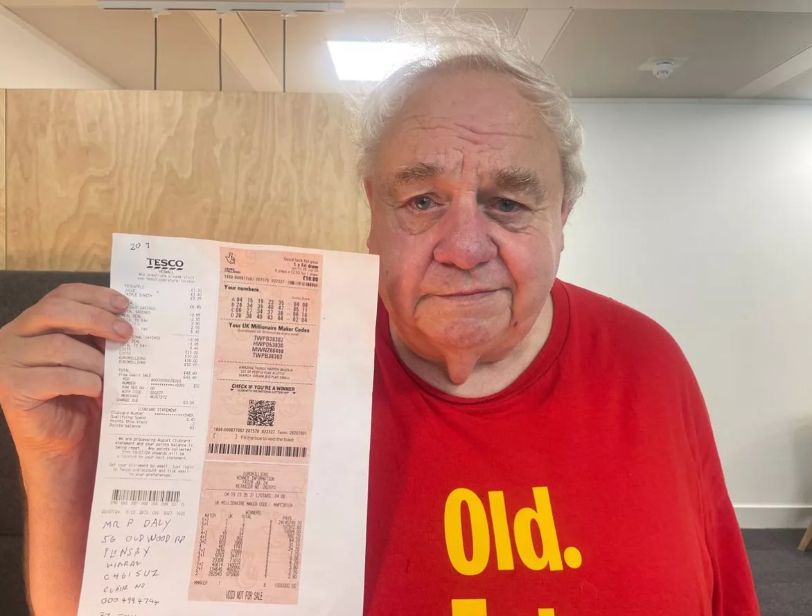 Победитель лотереи EuroMillions вынужден был стать попрошайкой: что с ним случилось